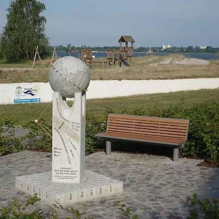 بيت للعطل Lakefront Altefaehr-insel Ruegen 3016 *