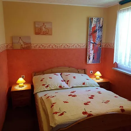 Lakefront Altefaehr-insel Ruegen 3016 بيت للعطل